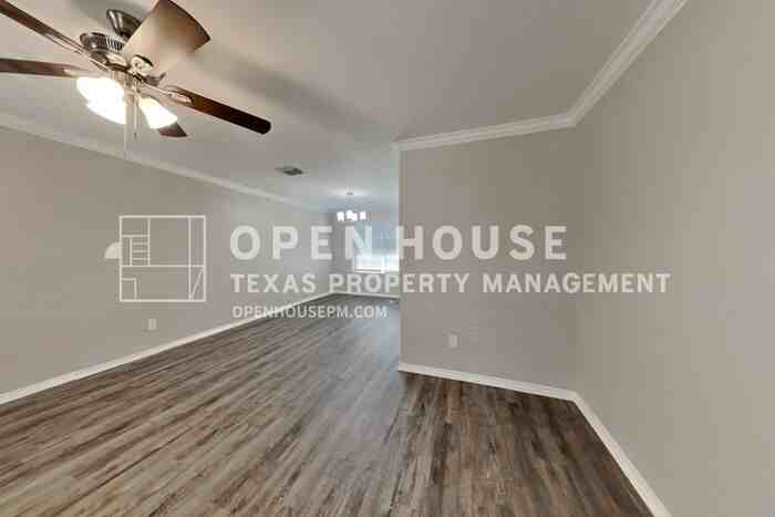 9919 Villa Verde Dr - Photo 5 of 21