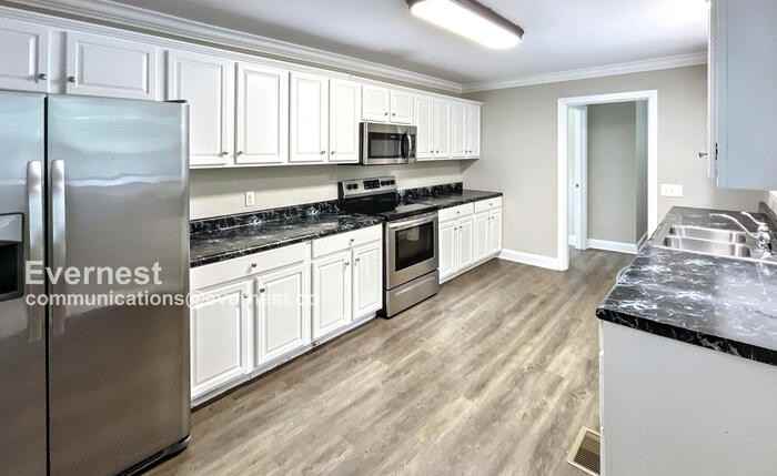 1361 North Concord Road - Photo 2 of 20