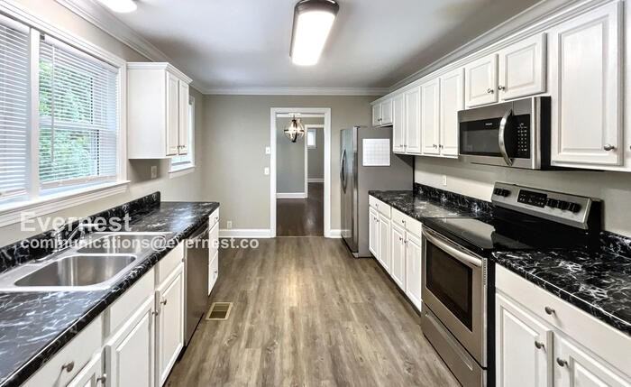 1361 North Concord Road - Photo 3 of 20