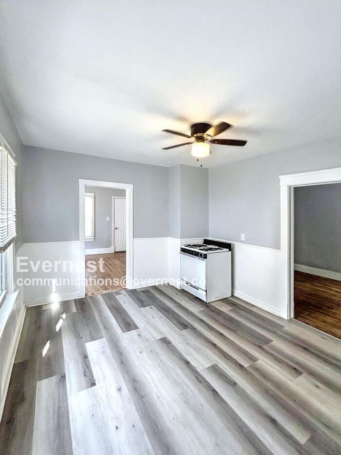 2781 E 118th St - Photo 3 of 18