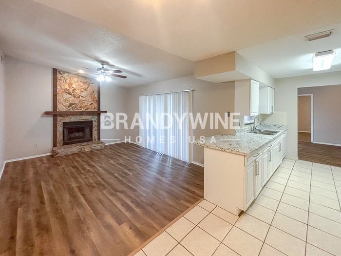 11206 Fiddlewood Dr - Photo 3 of 25