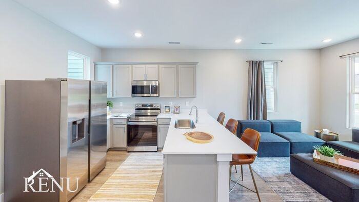 2336 East 18th Street - Photo 2 of 17