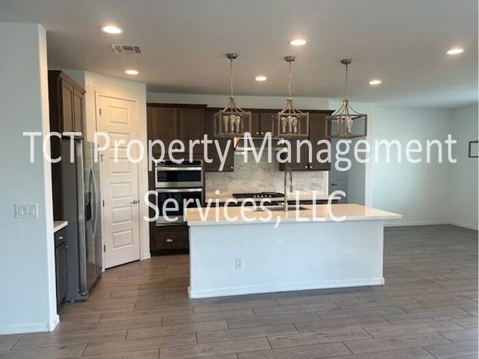 22742 E Domingo Rd - Photo 3 of 17