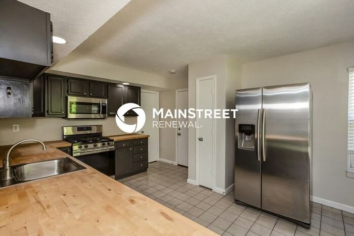 9033 East 12th Street - Photo 7 of 16