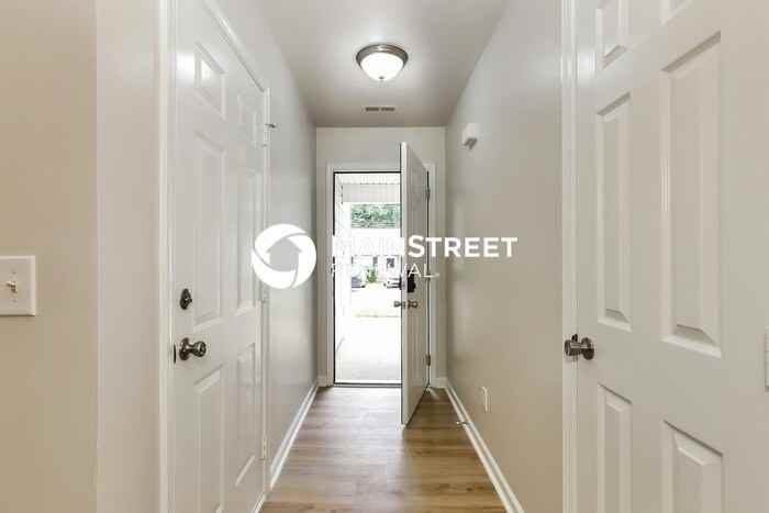 3437 Tinley Park Dr - Photo 4 of 18