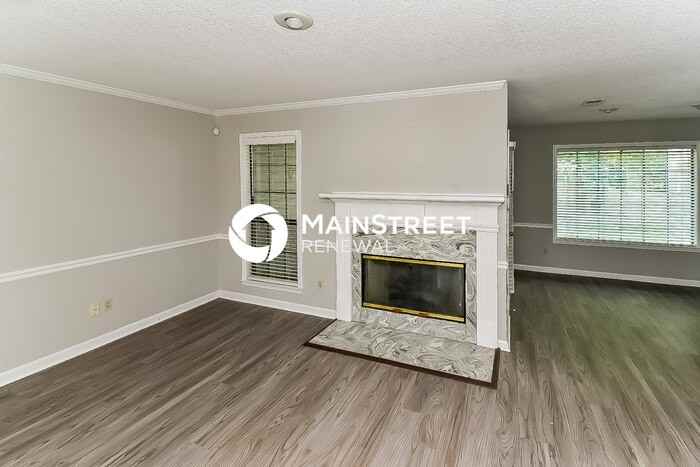 7253 Leeward Cove - Photo 2 of 17