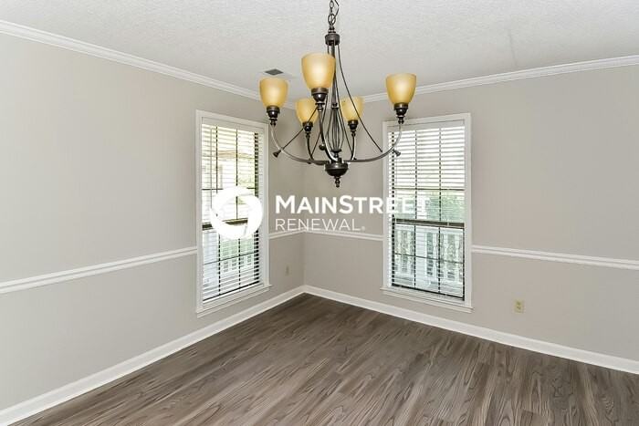 7253 Leeward Cove - Photo 3 of 17