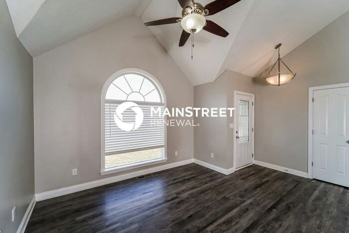 10116 Greenfield Woods Cir - Photo 6 of 16