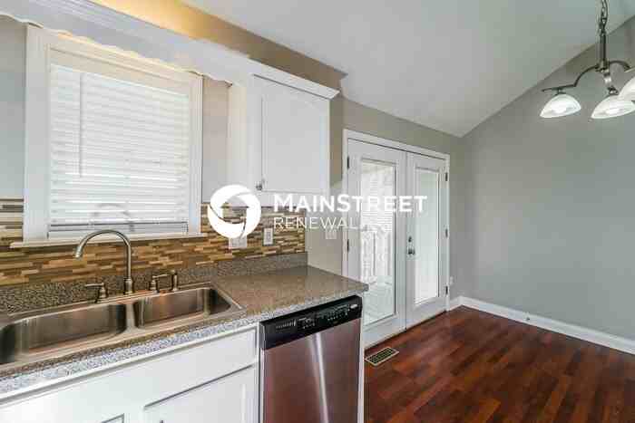 10116 Greenfield Woods Cir - Photo 7 of 16