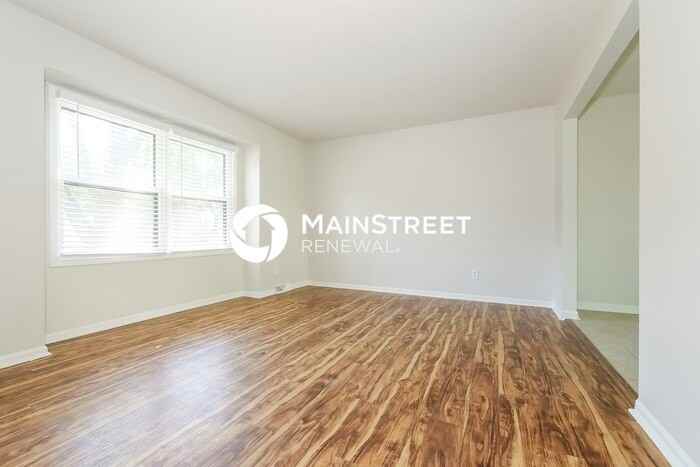 6924 Northwest Pleasant View Court - Photo 2 of 19