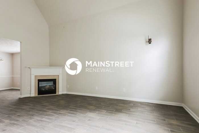 477 Townsend Bend - Photo 2 of 19