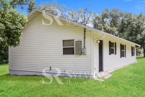 featured image of 2215 Montclair Rd