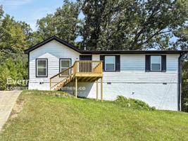 featured image of 700 15th Ct Nw