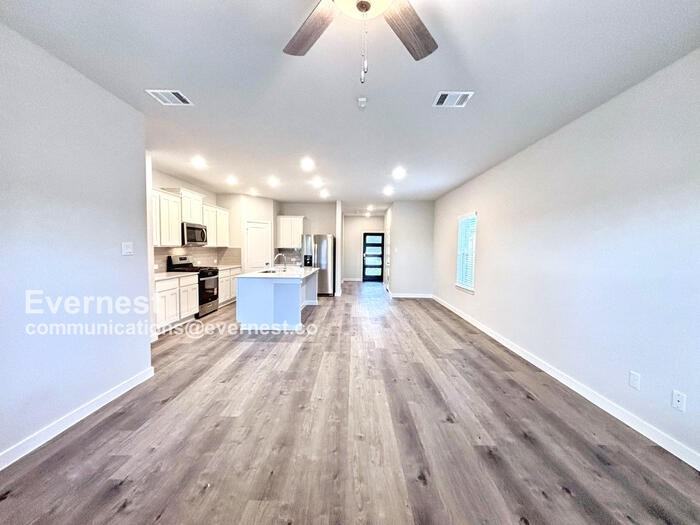 32506 Timber Point Dr - Photo 4 of 38