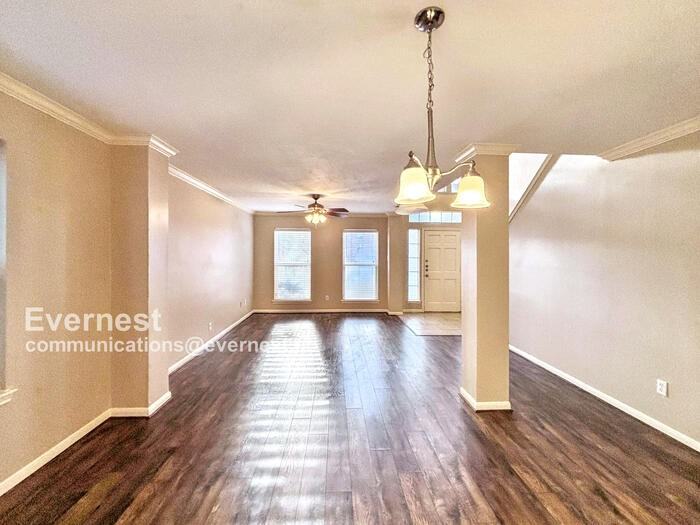 8019 Carmel Cir - Photo 7 of 30