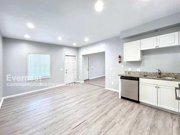 2175 Fairburn Rd Sw - Photo 4 of 21