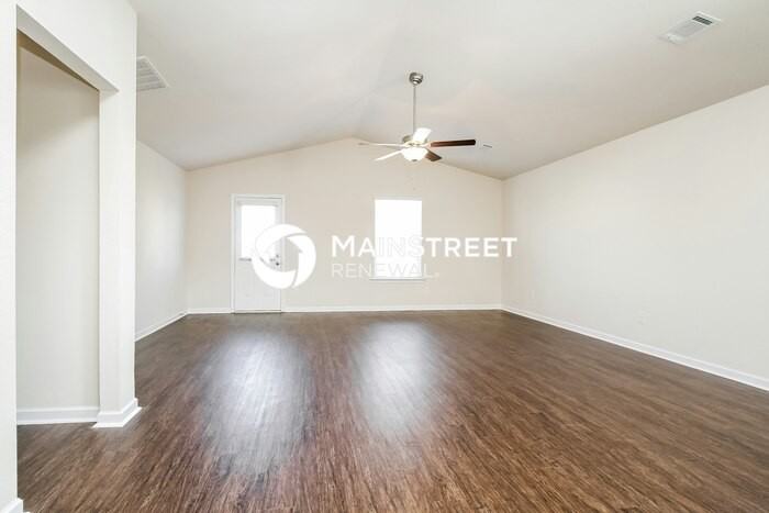 2524 Queen Bee Dr - Photo 2 of 16