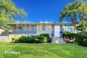 featured image of 340 E Myrick Ave