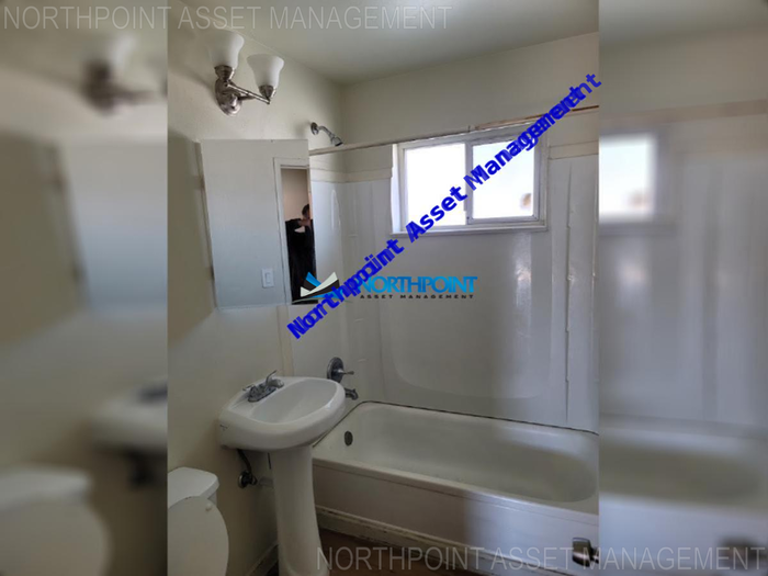 3740 Astoria St #4 - Photo 3 of 6