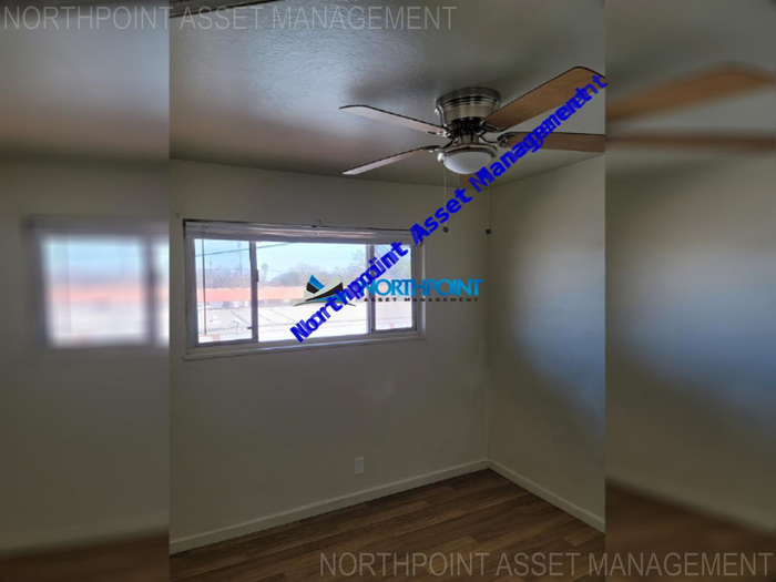 3740 Astoria St #4 - Photo 6 of 6