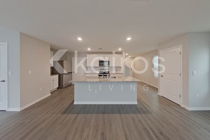 8670 Sw 43rd Ter - Photo 7 of 33