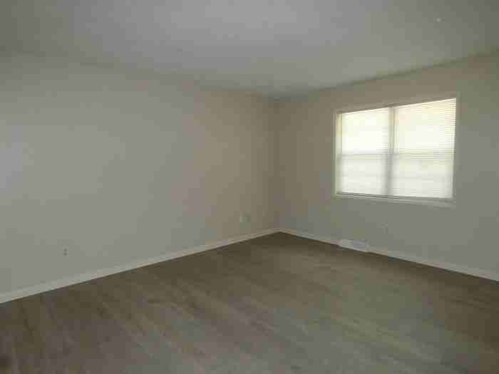 5228 N Richmond Ave - Photo 2 of 17