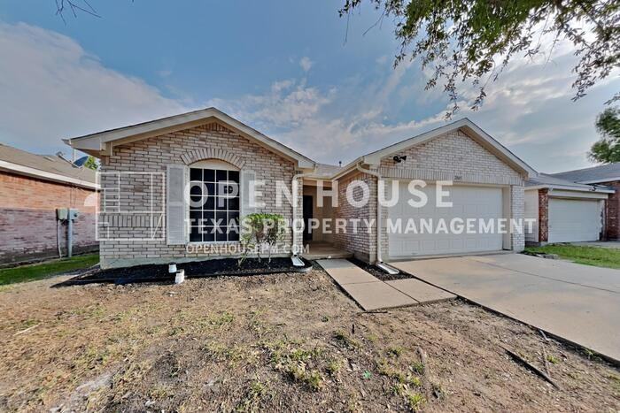 2005 Fairview Dr - Photo 2 of 21