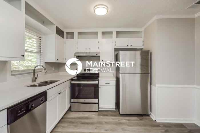 883 Waterside Drive Southeast - Photo 5 of 16