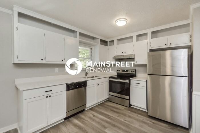 883 Waterside Drive Southeast - Photo 6 of 16