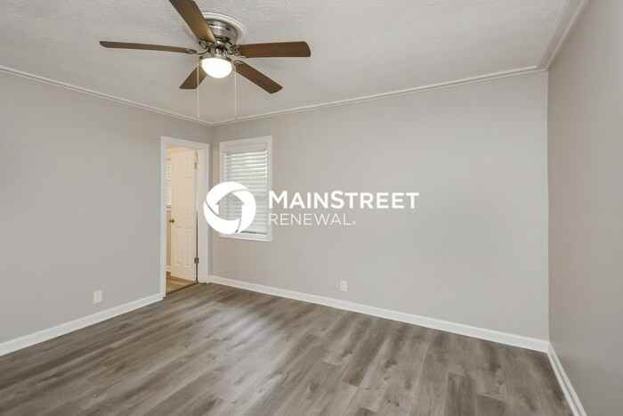 883 Waterside Drive Southeast - Photo 7 of 16