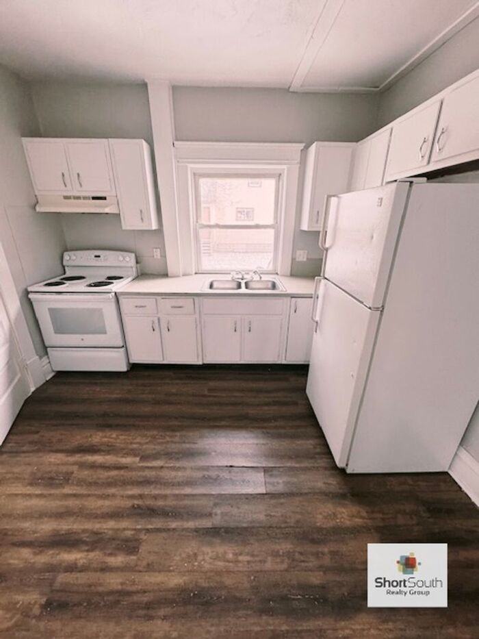 123 Island Ave - Photo 3 of 6