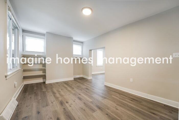 136 Glenmore Ave - Photo 5 of 14