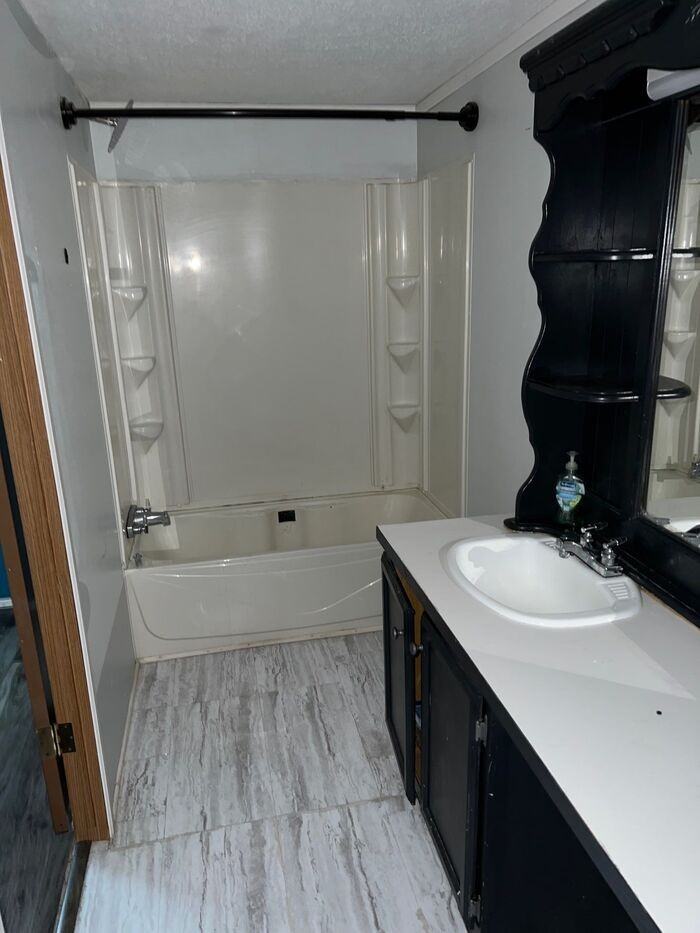 59 Emery Pl - Photo 3 of 11