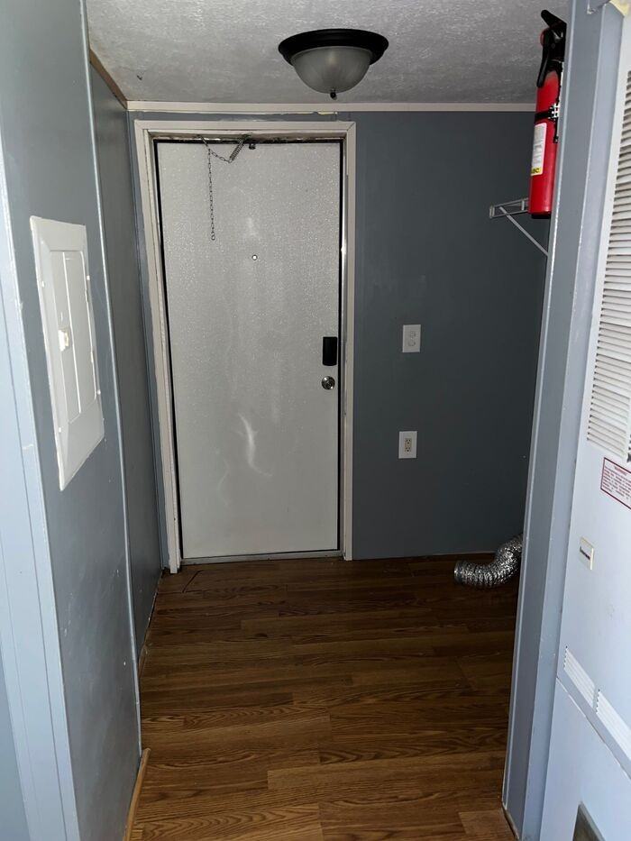 59 Emery Pl - Photo 7 of 11