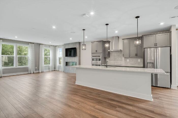 1041 N Lombardy St #B - Photo 6 of 31