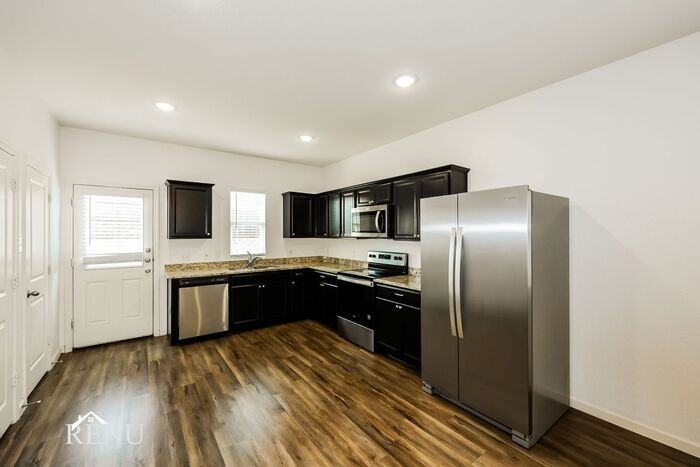 6029 Mojave Dr - Photo 4 of 18