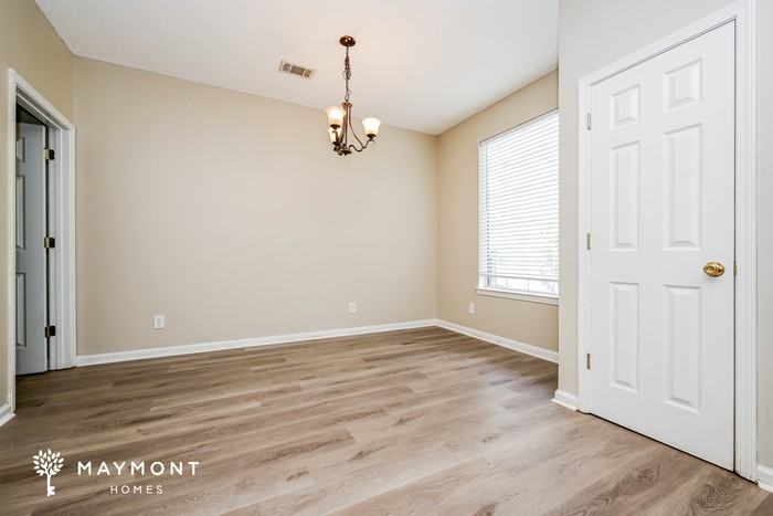 373 Smokewood Way - Photo 7 of 14