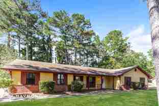 575 Scarborough Rd - Photo 1 of 1