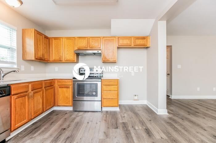 906 Alpha Dr - Photo 7 of 17