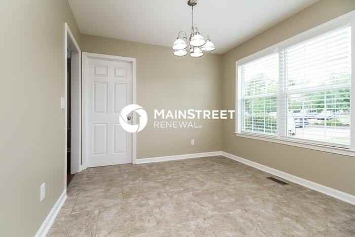 2800 Sutherland Drive - Photo 3 of 15