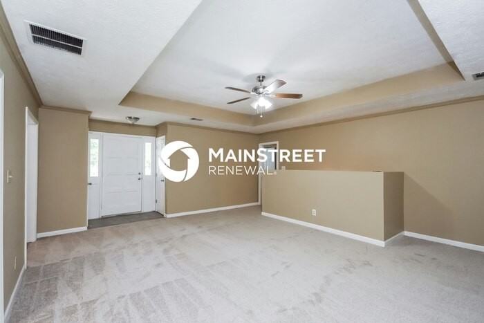 2451 Sherrie Lane Southwest - Photo 3 of 17