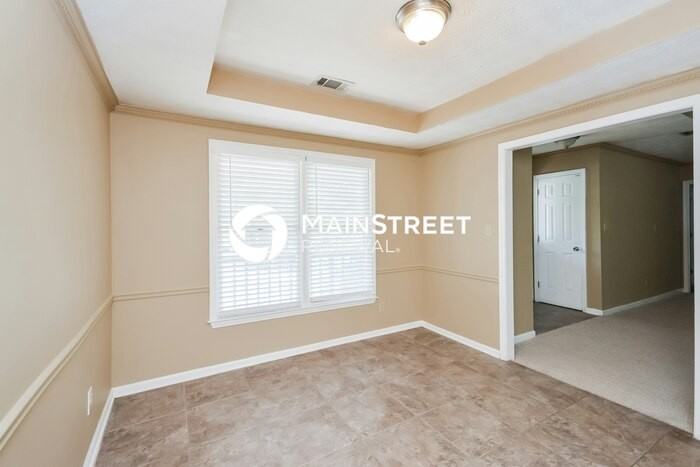 2451 Sherrie Lane Southwest - Photo 4 of 17