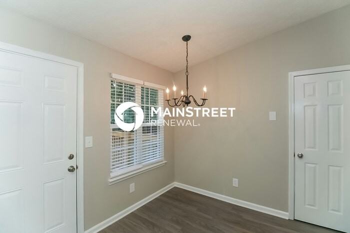 6695 Emerald Pointe Circle - Photo 7 of 16