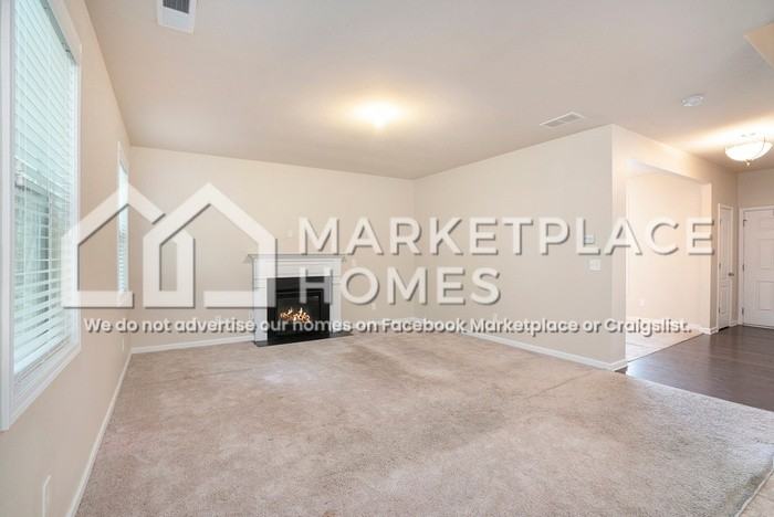 2070 Bonny Glen Cir - Photo 5 of 26