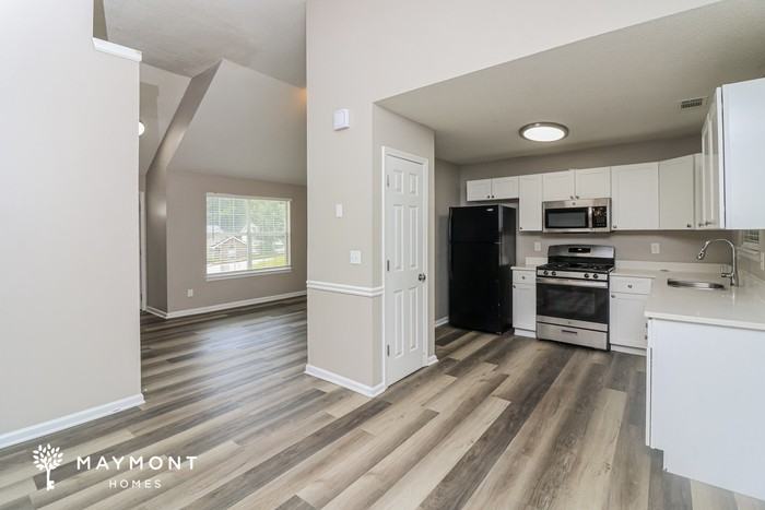 4140 Clarks Trl - Photo 6 of 13