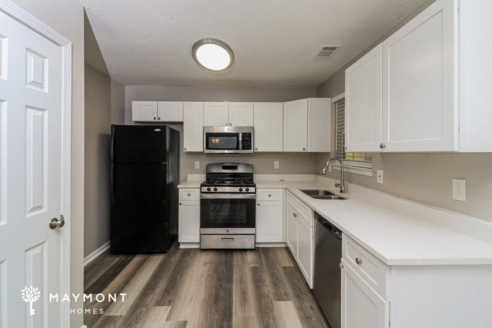 4140 Clarks Trl - Photo 7 of 13