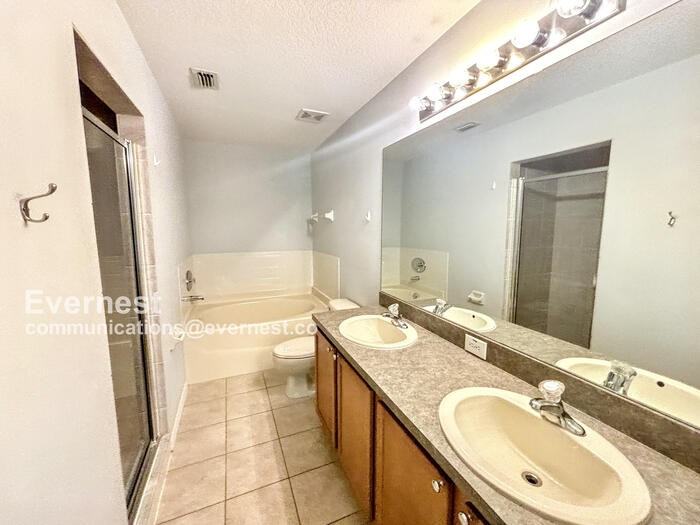 18106 Nassau Point Drive - Photo 6 of 29