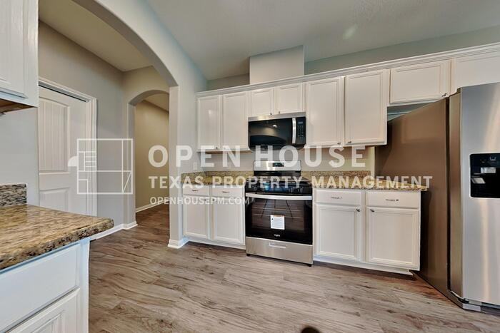 30710 Basil Trace Dr - Photo 7 of 20