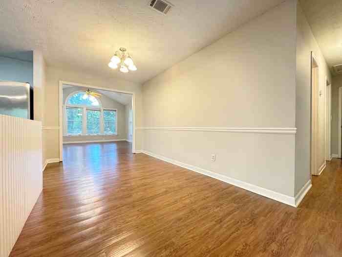 2945 Sawgrass Trail - Photo 4 of 11