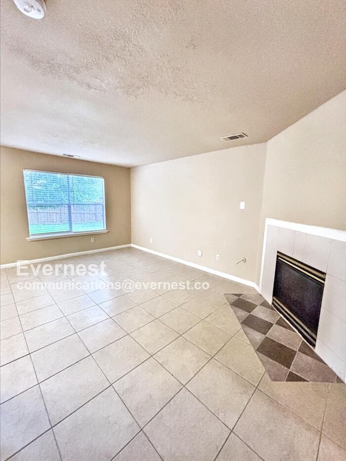 19402 Sandy Woods Dr - Photo 3 of 25